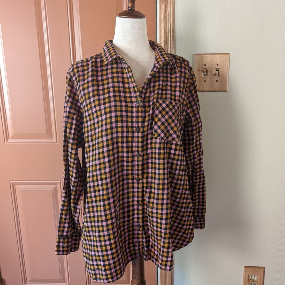 XL Old Navy The Classic Plaid Shirt